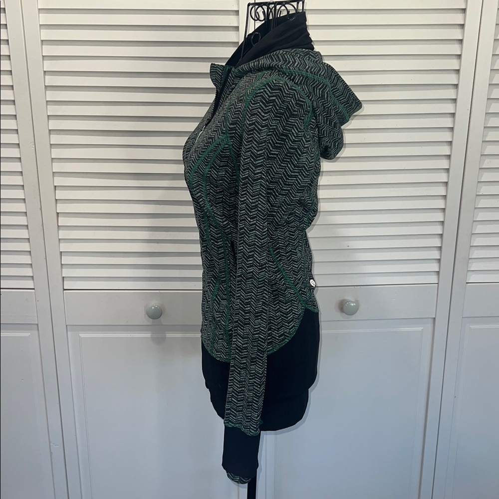 Lululemon Daily Practice Jacket Irregular Spacebone Sea Mist Deep Green / Black - Picture 10 of 16